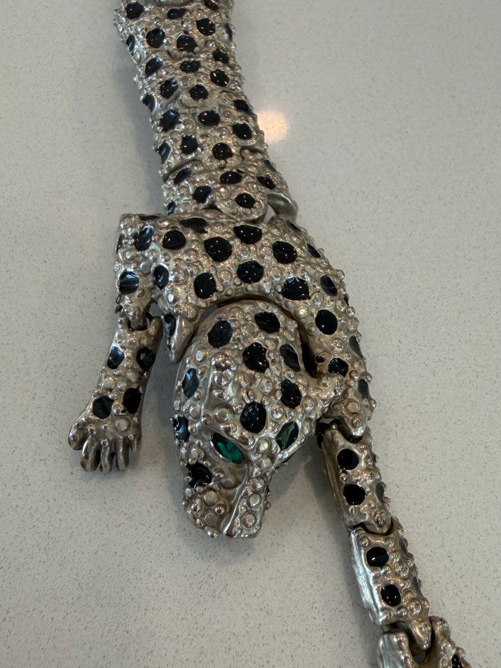 Vintage Articulated Leopard Rhinestone Shoulder Brooch - Picture 3 of 4